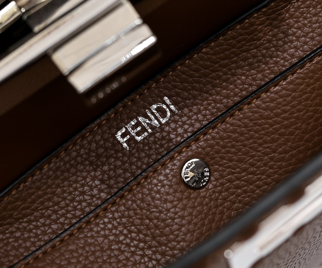 15RF136B Popular leather bag