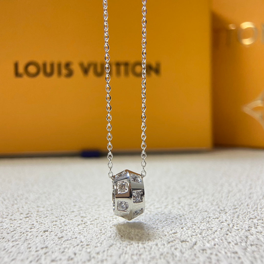 55QE332X Popular Necklaces