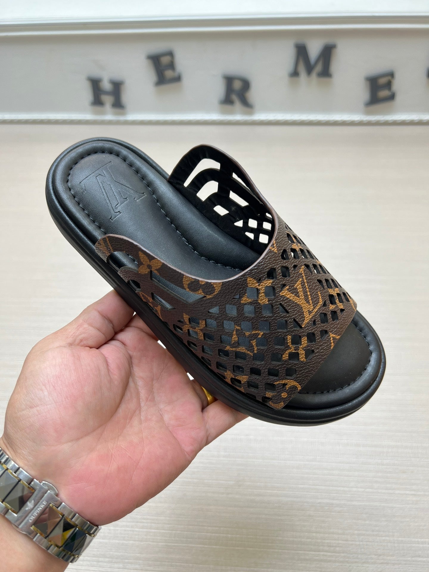 54E83Z Popular slippers