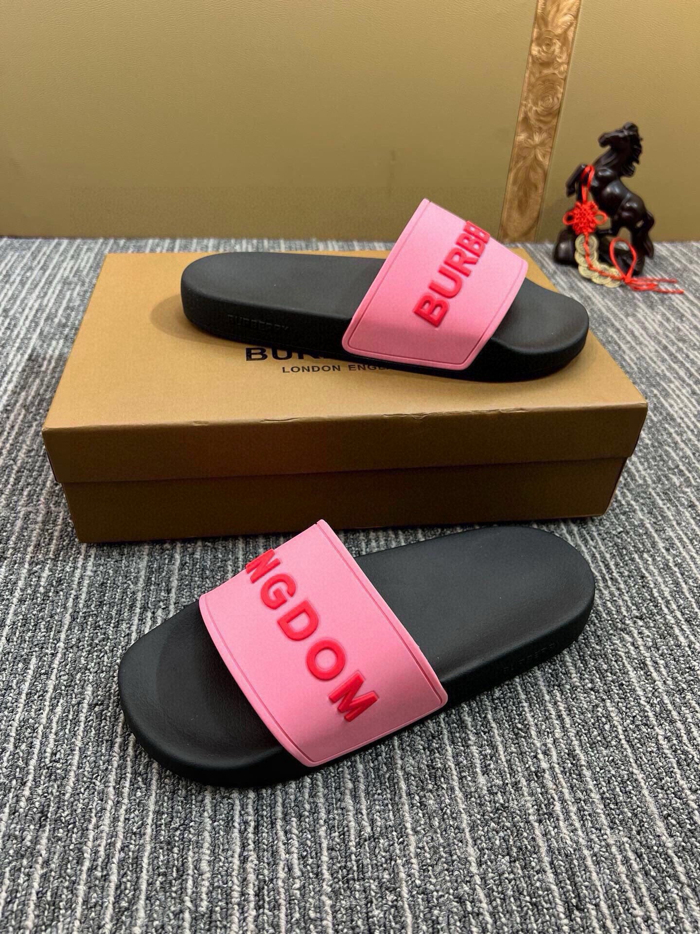 535ZR255Z Popular Slippers