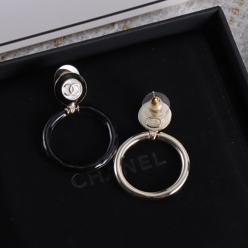 14C307E Popular Earrings