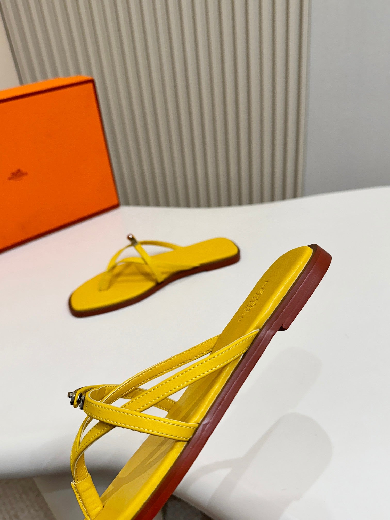 Z2X66H8 Popular high-quality leather Shoes