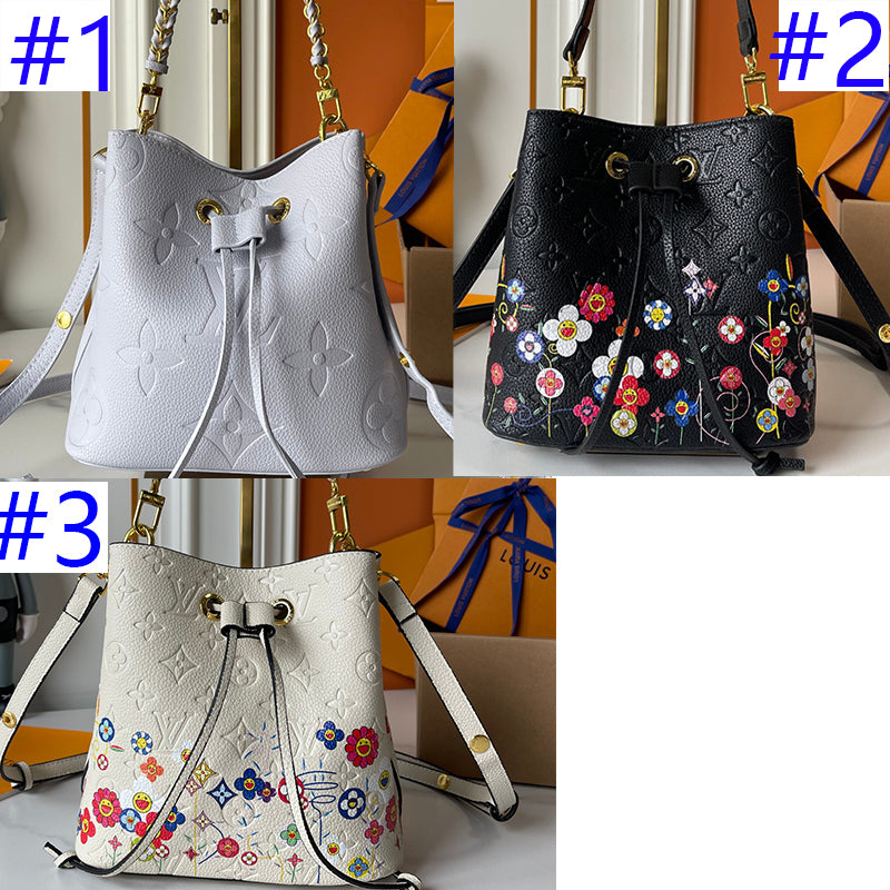 15RE33B  Popular   leather bag