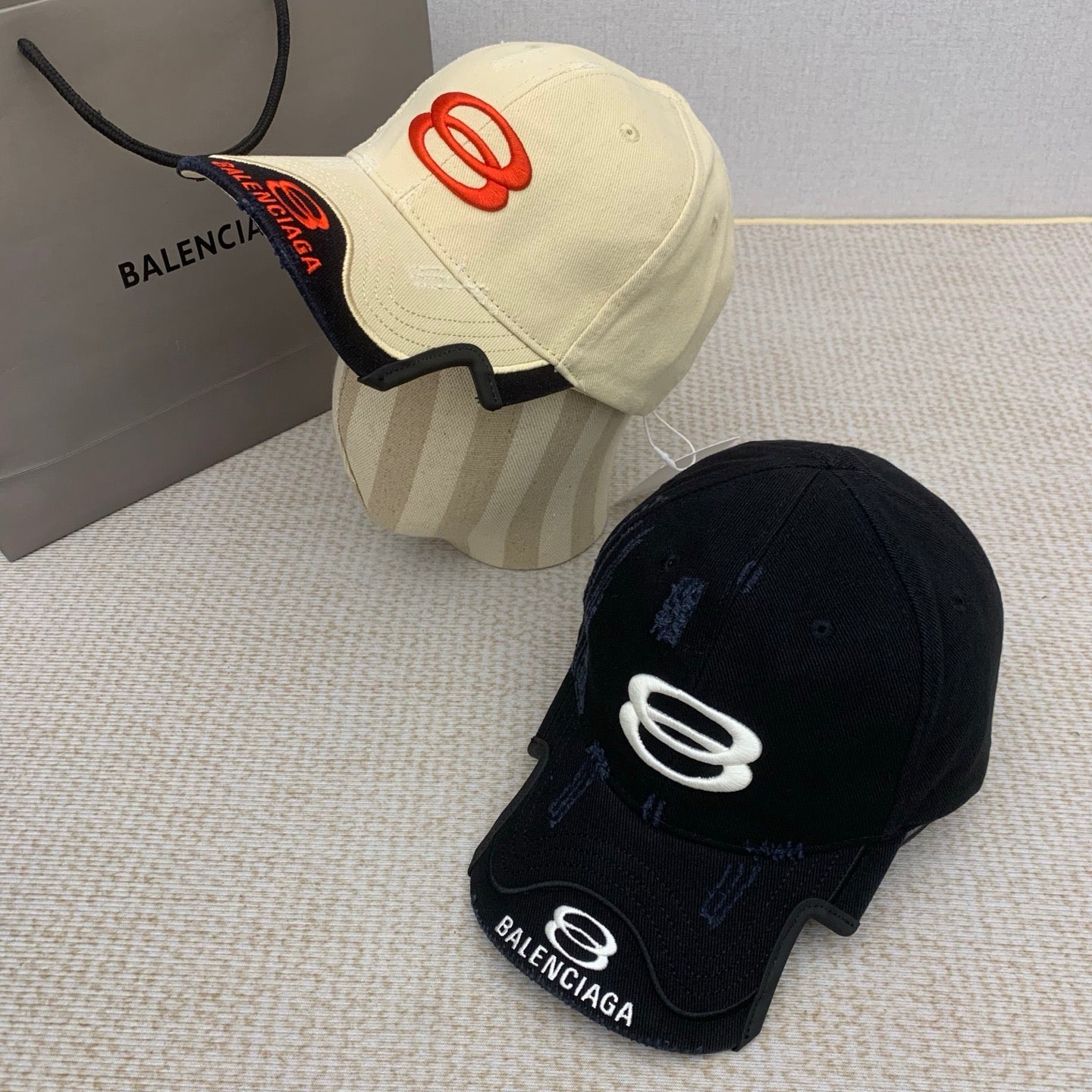 165NJ8M Popular  hats