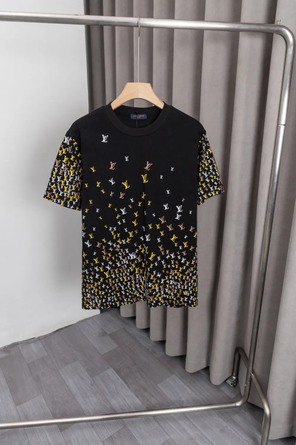 125WE1U  Popular T-shirts