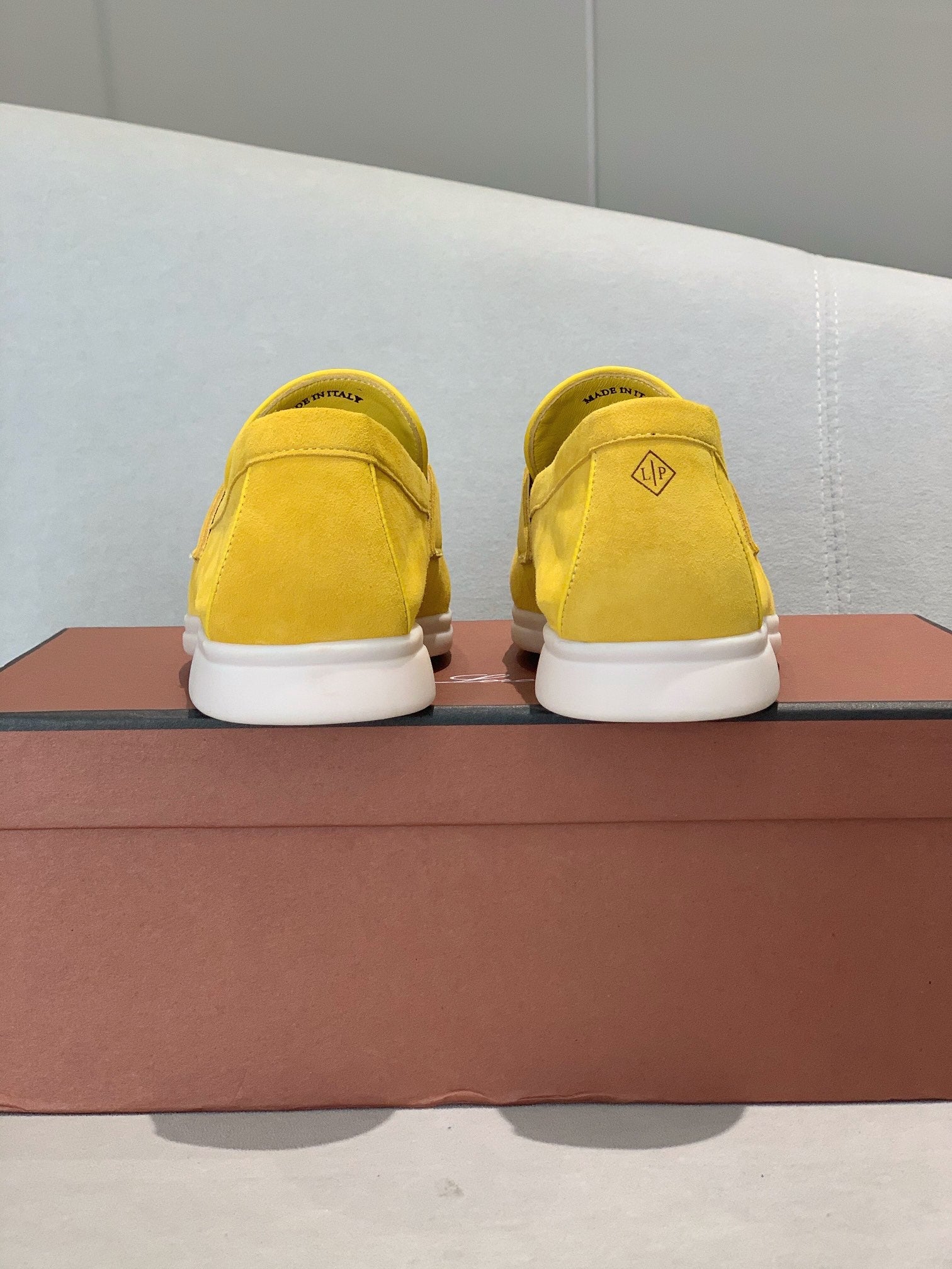 J55RA10Z Popular high-quality shoes