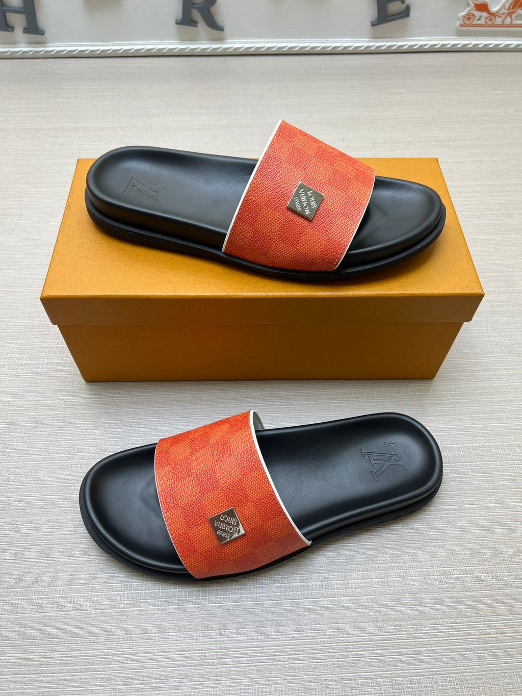 54E69Z Popular slippers