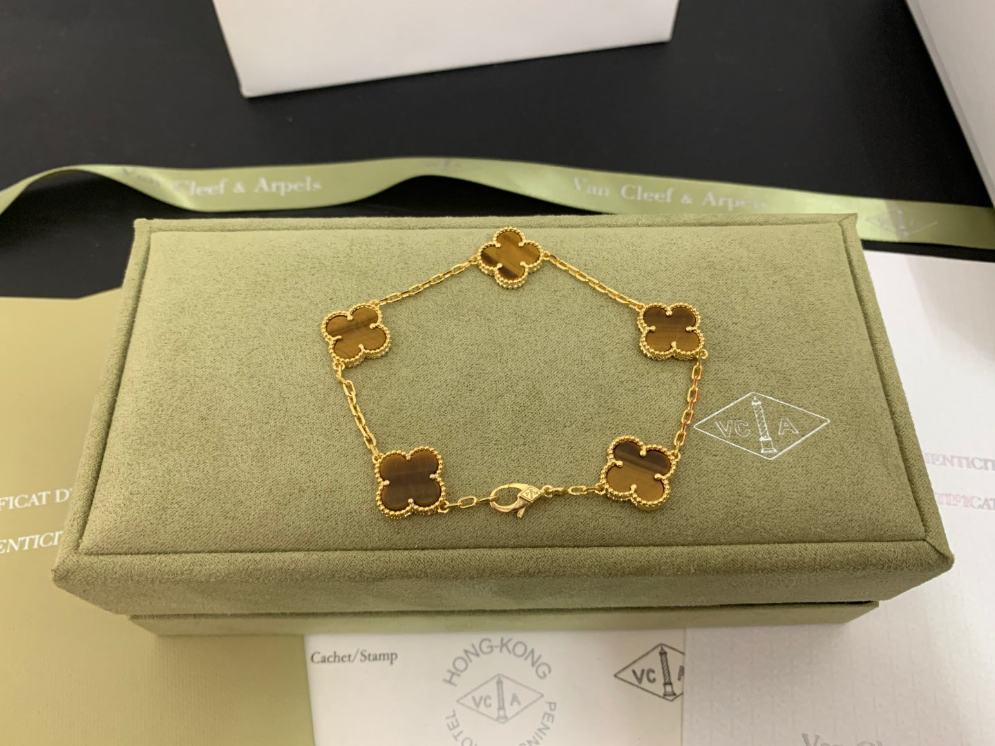 5XVA180K  Popular bracelets 5 flowers normal size1.5cm flower