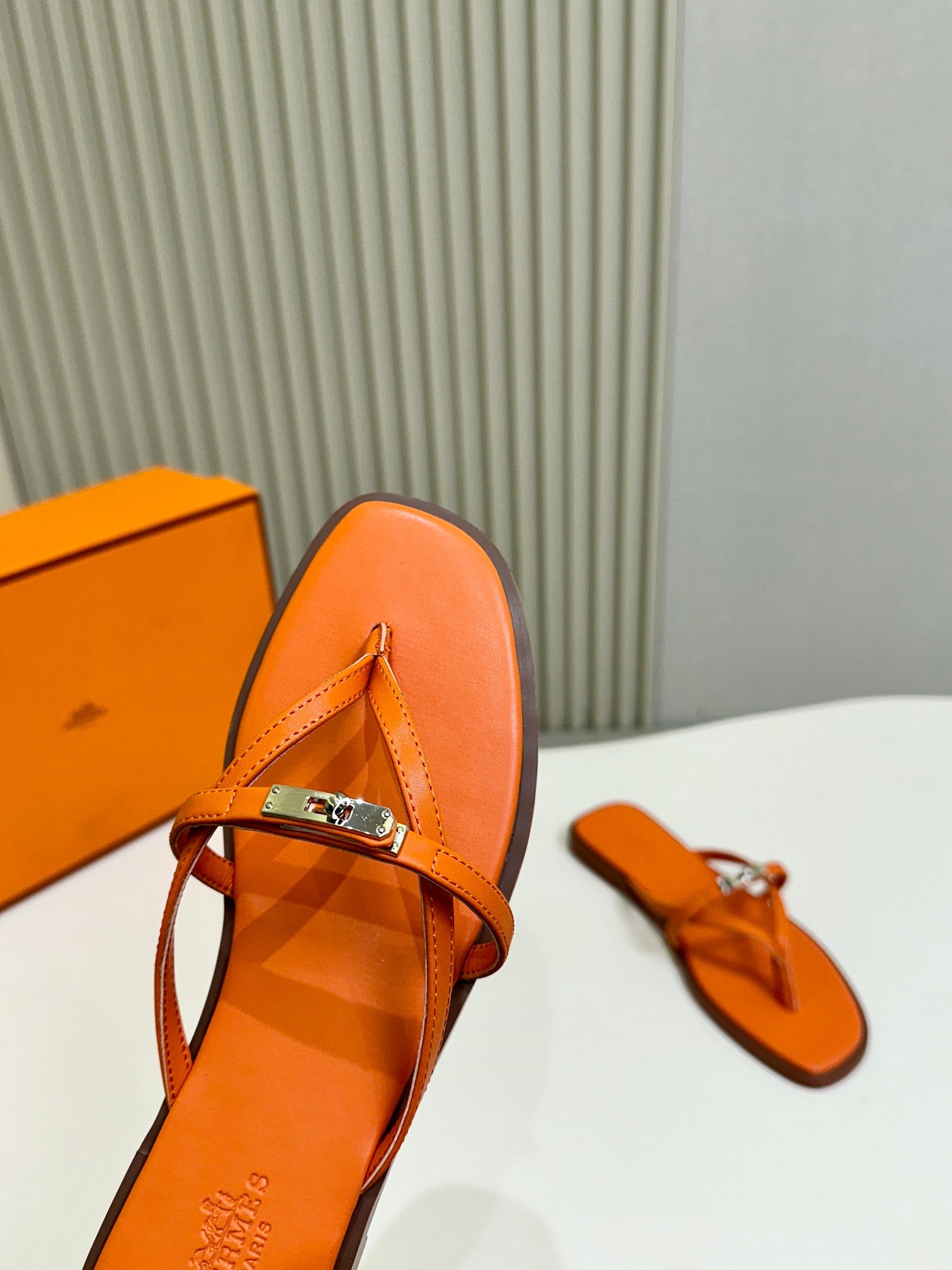 Z2X66H7 Popular high-quality leather Shoes