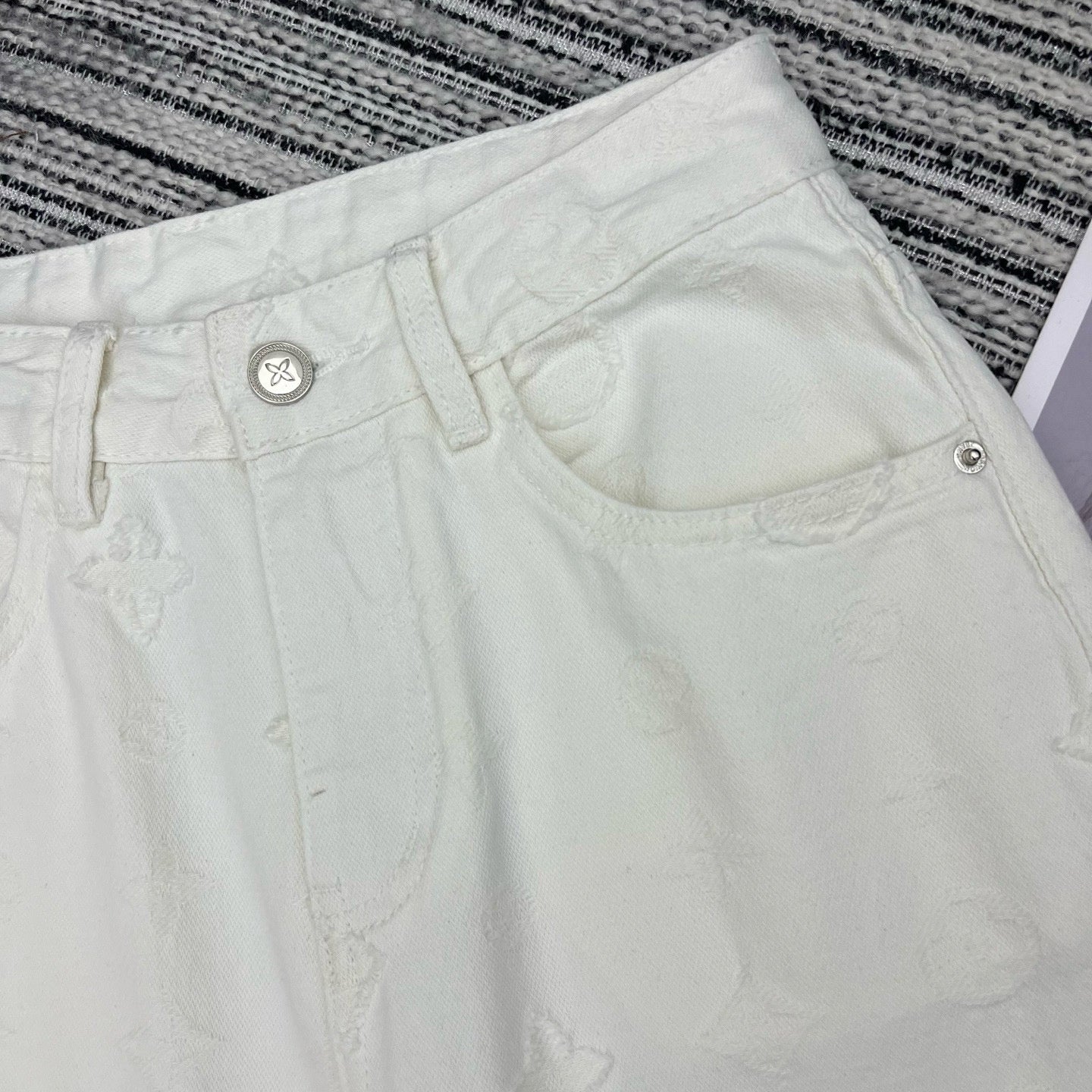 U2X56E58 Popular Pants fashion jeans