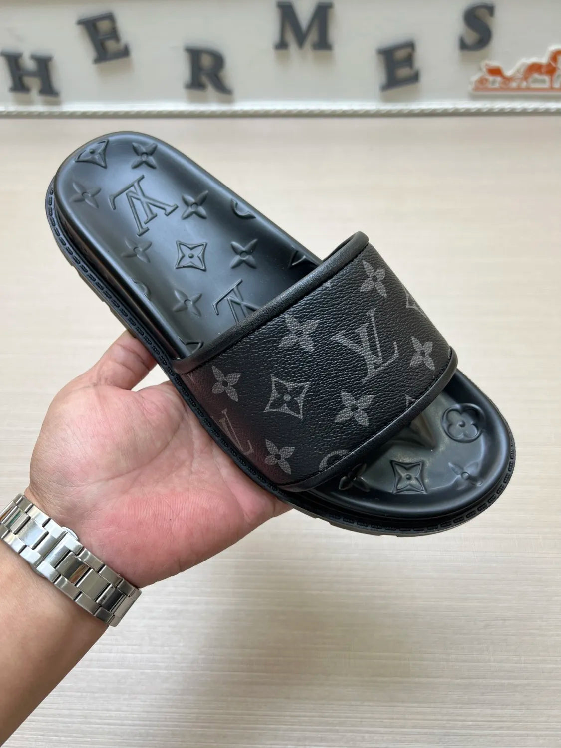 535ZE304Z Popular Slippers