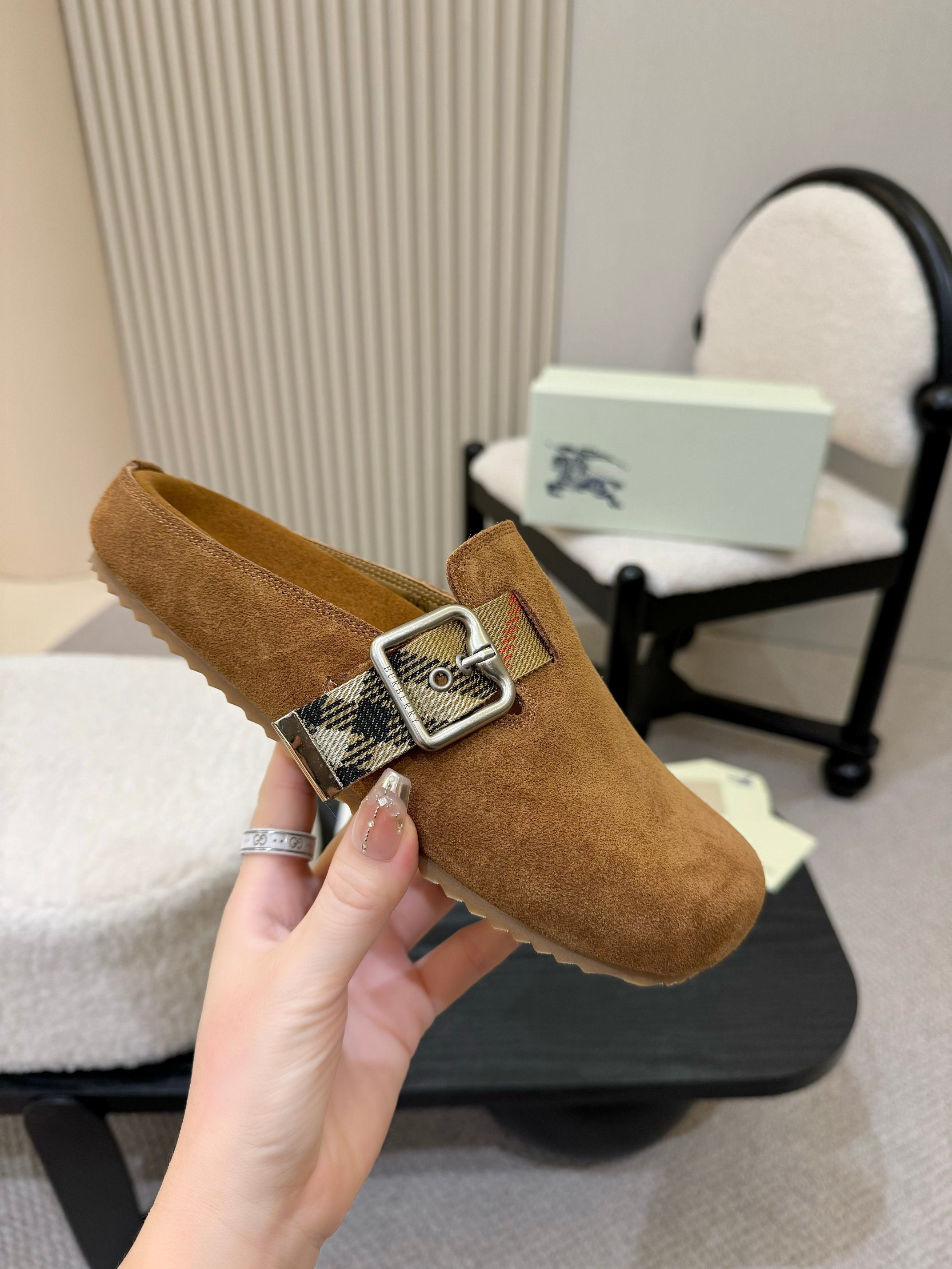 2105QR242Z Popular high-quality  Shoes
