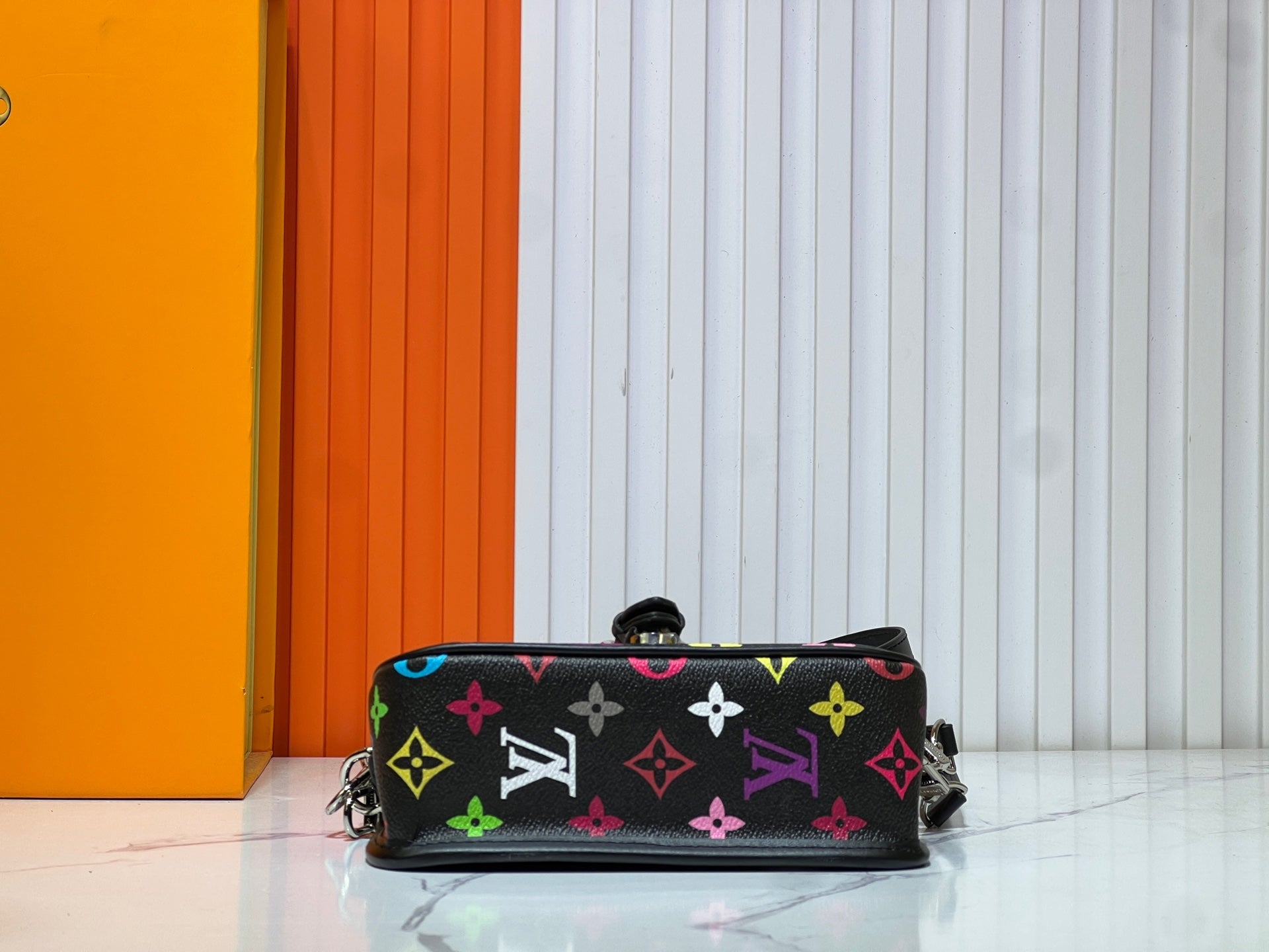 15XE1B Popular  leather bag