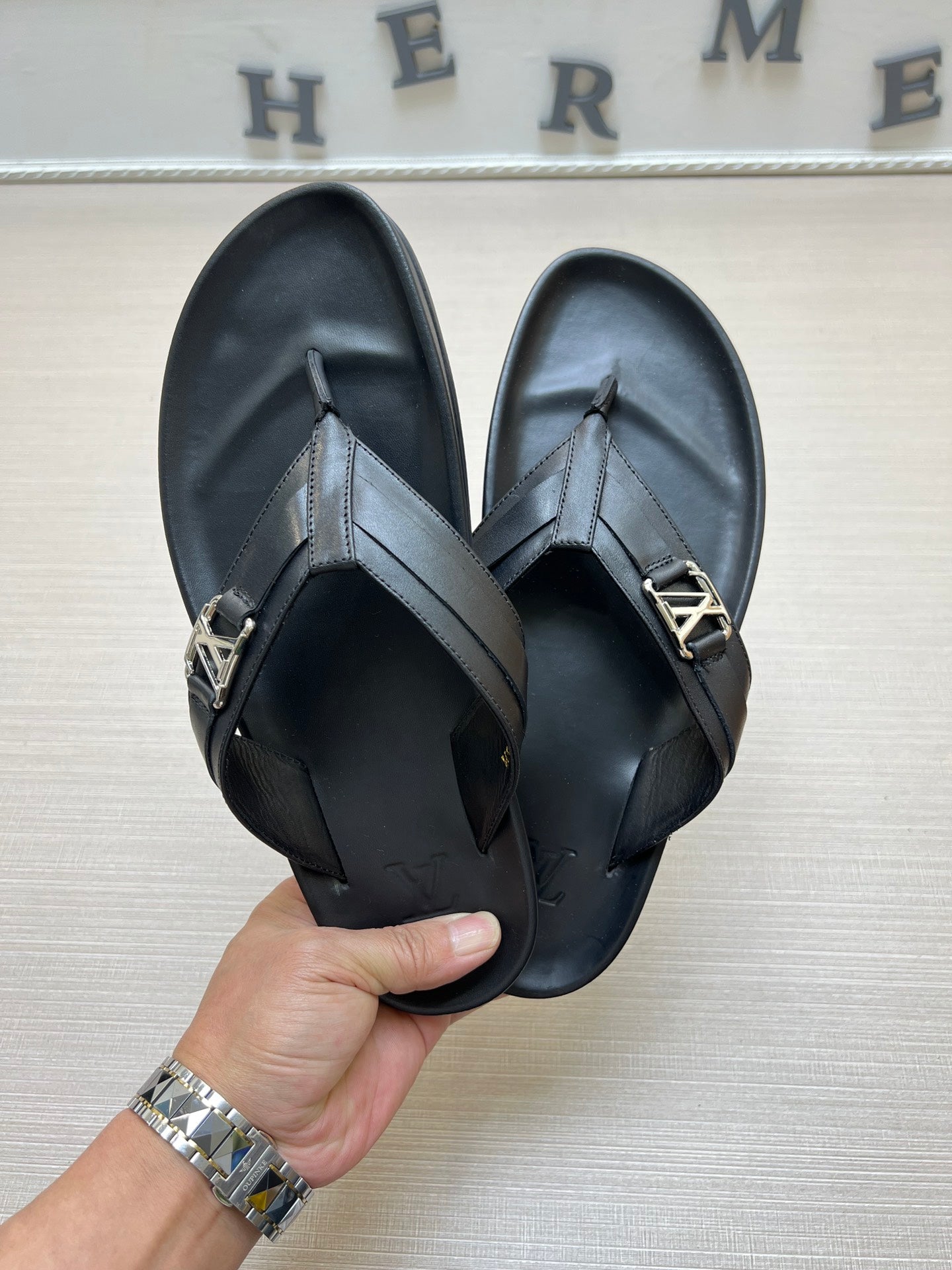 54E86Z Popular slippers