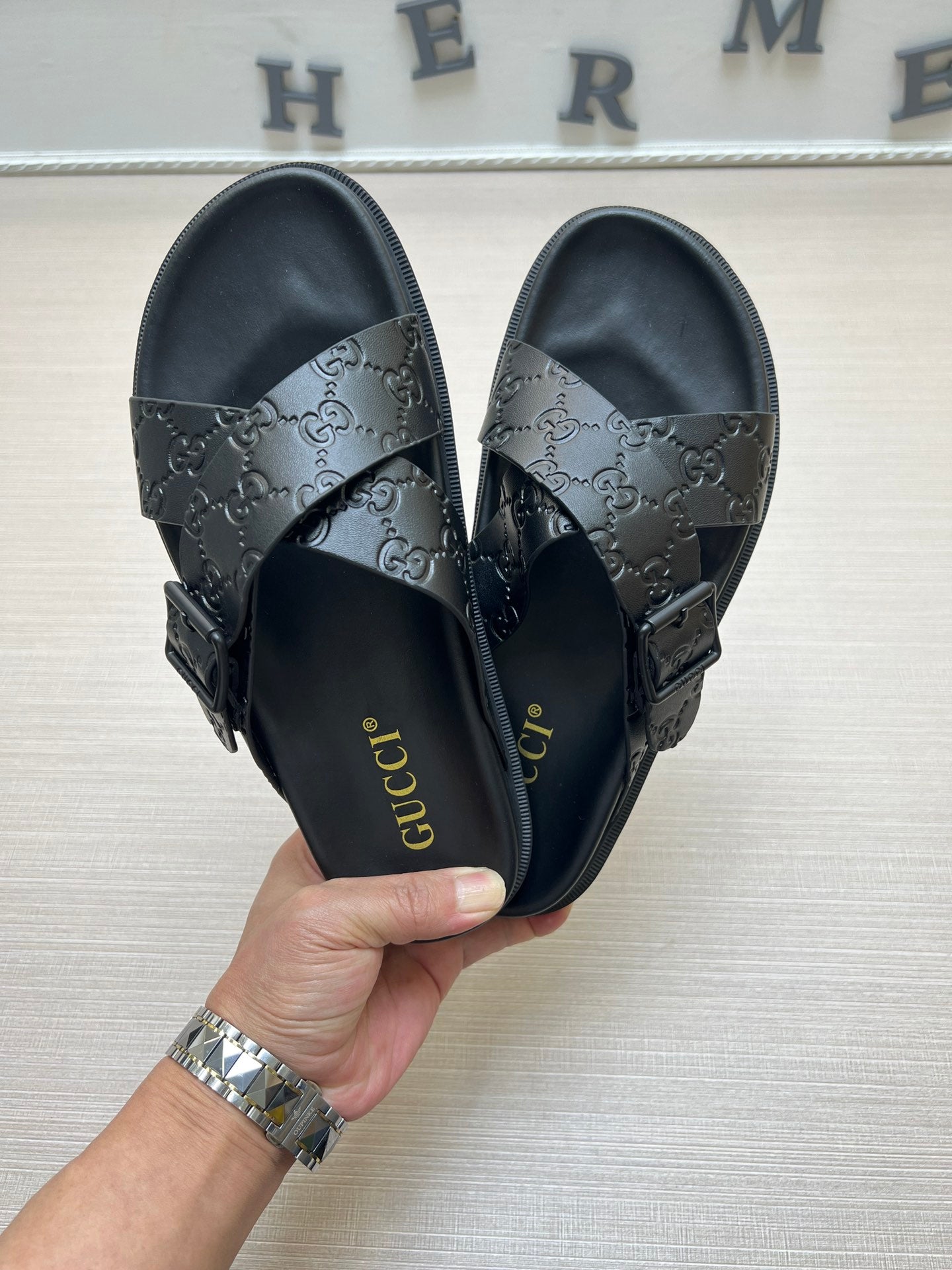 54B91Z Popular slippers