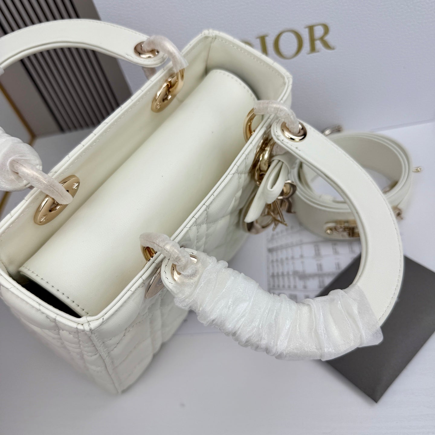 136ND24B Popular leather Purse bag