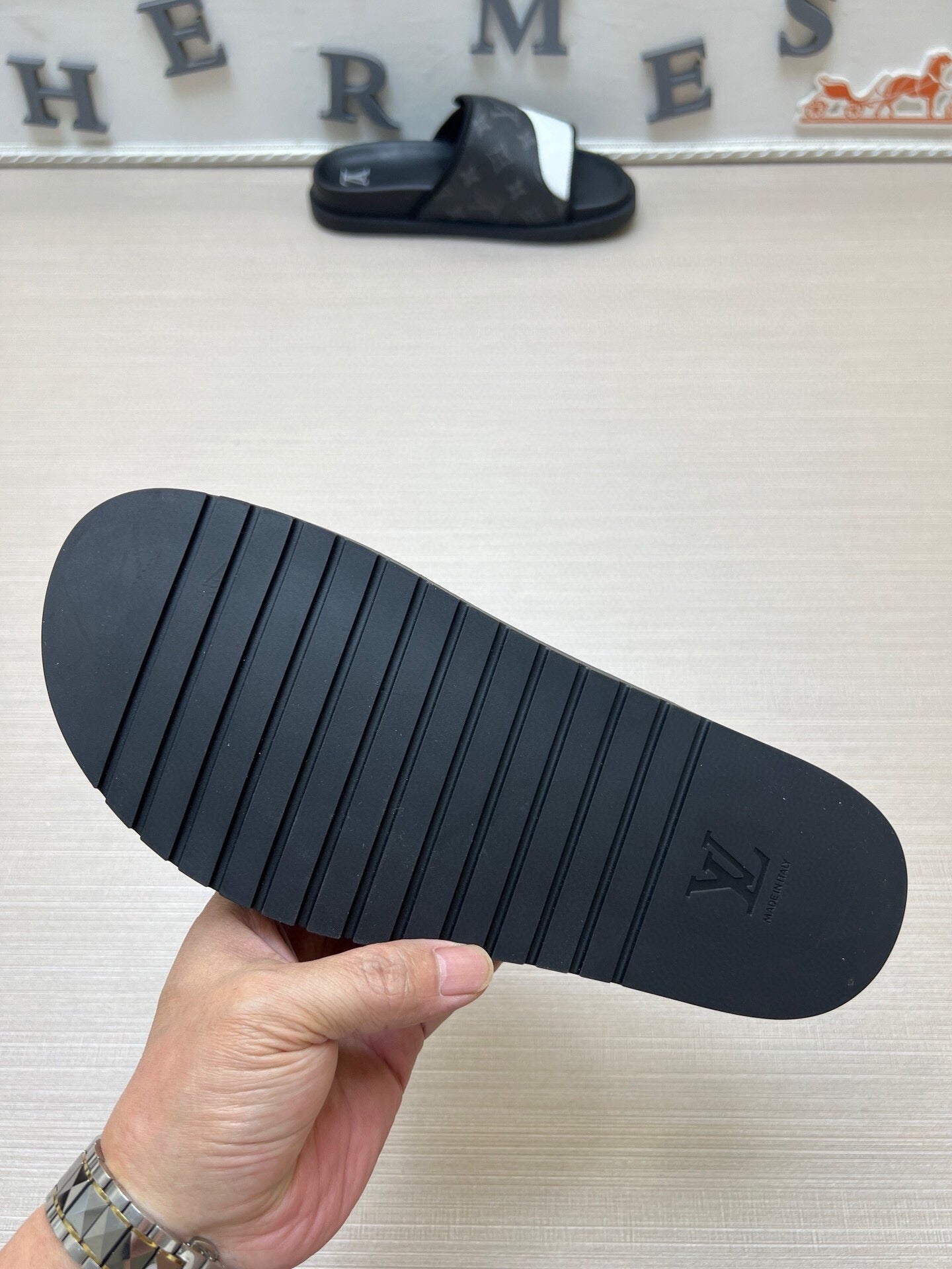 5WE250Z Popular Slippers