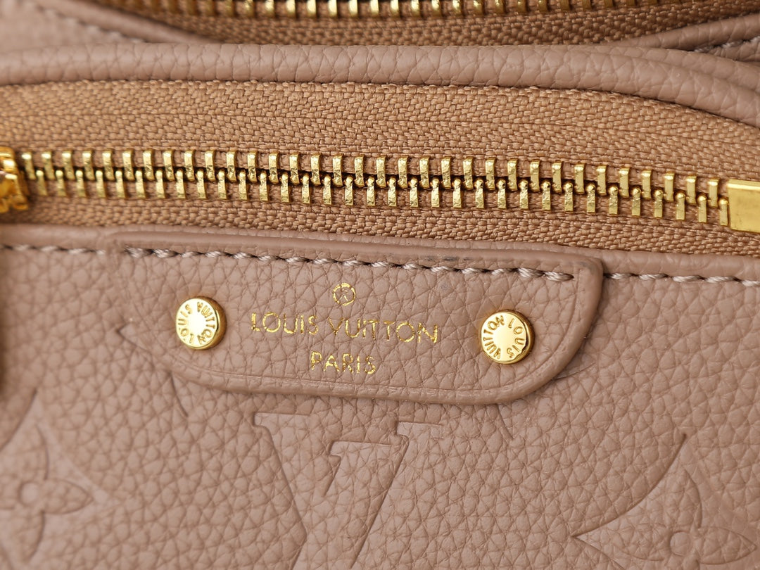 146PE72B Popular leather bag