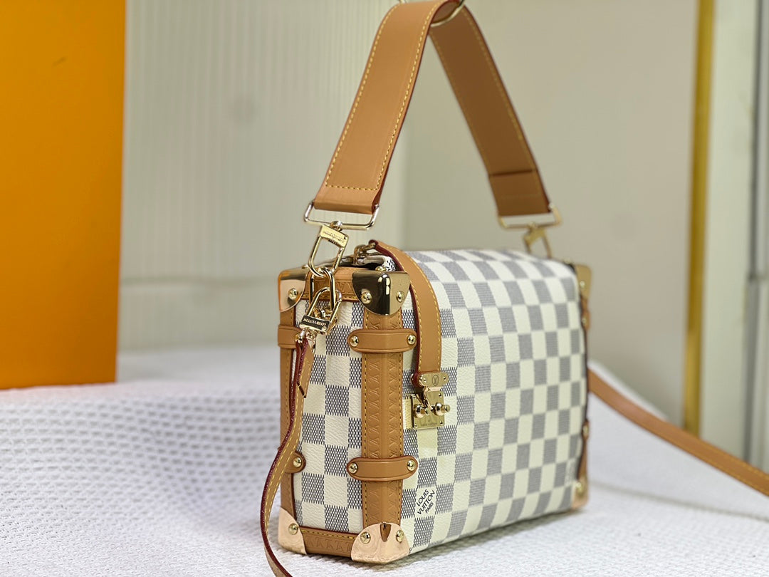 155NE18B Popular    leather bag