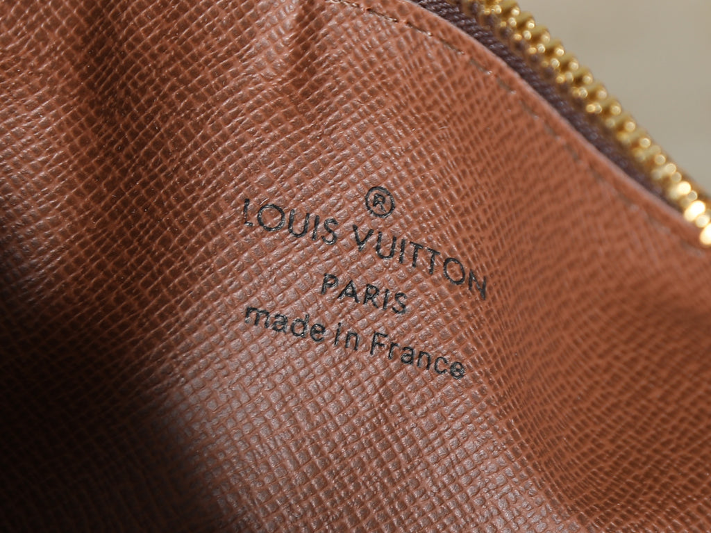 156NE21B Popular leather bag