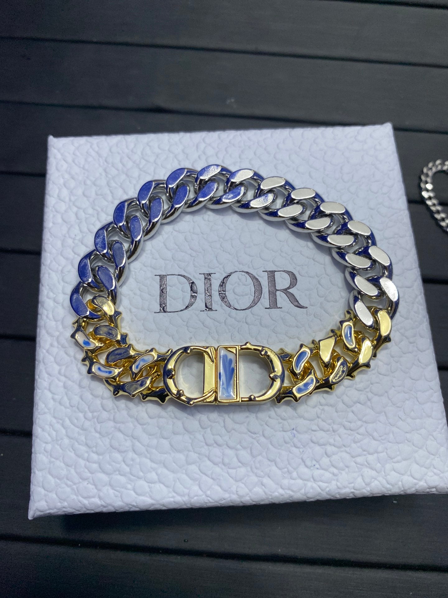 165ND8X Popular    Bracelets