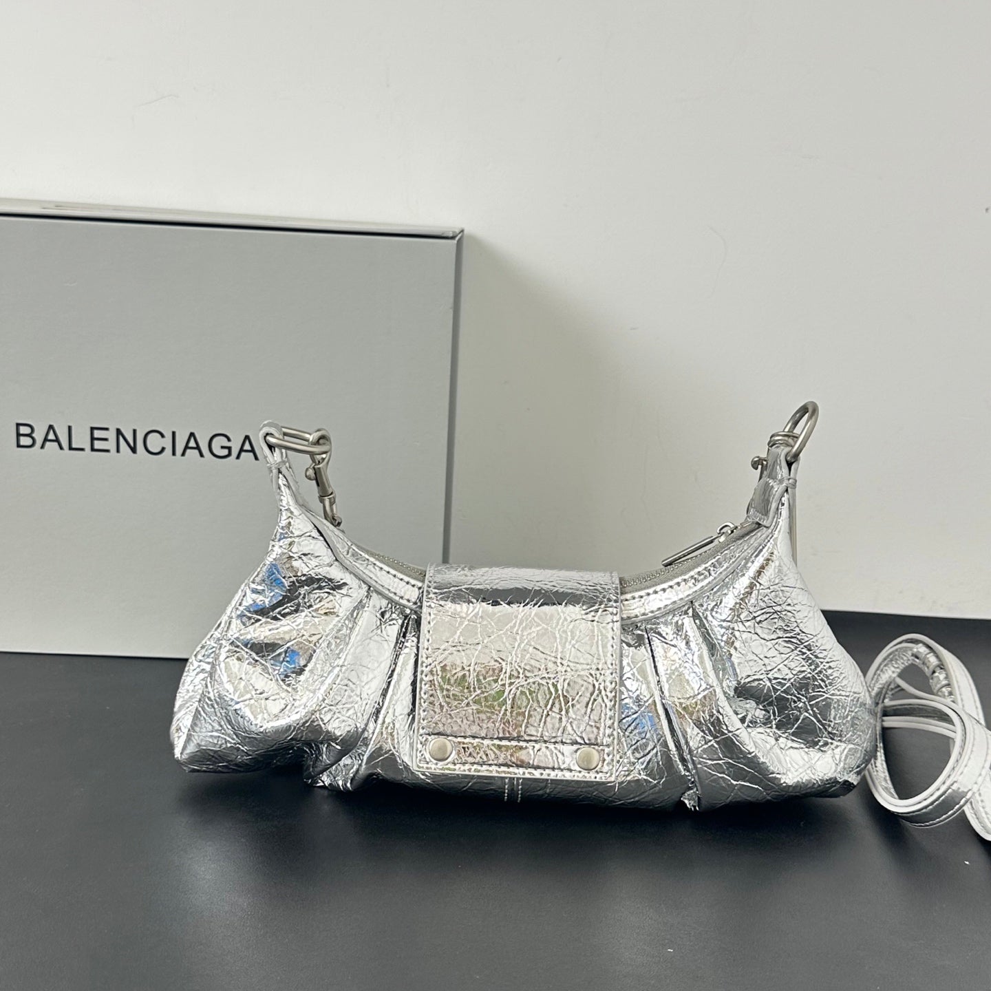 136PJ118B Popular leather bag