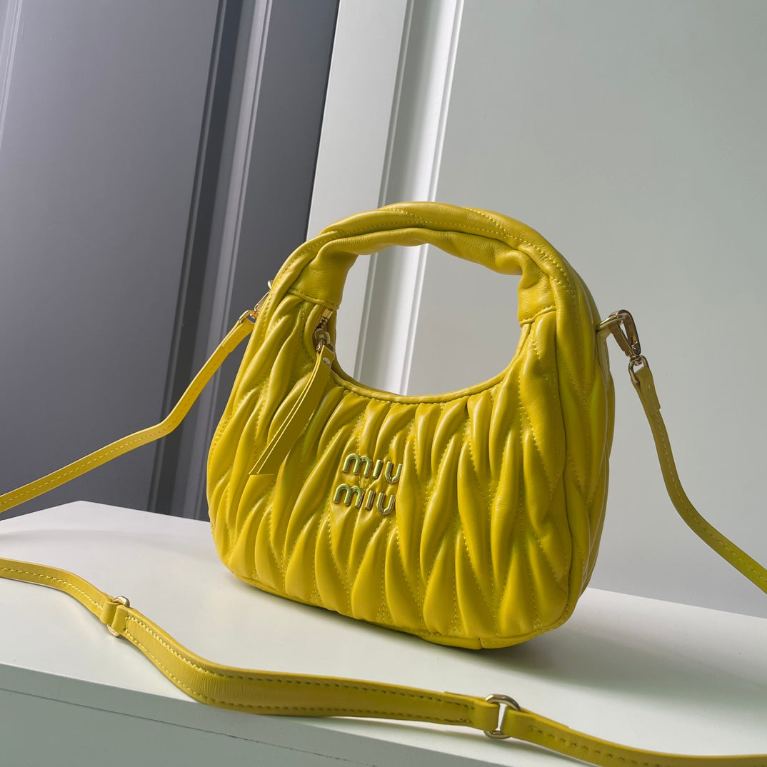146PA116B Popular leather bag