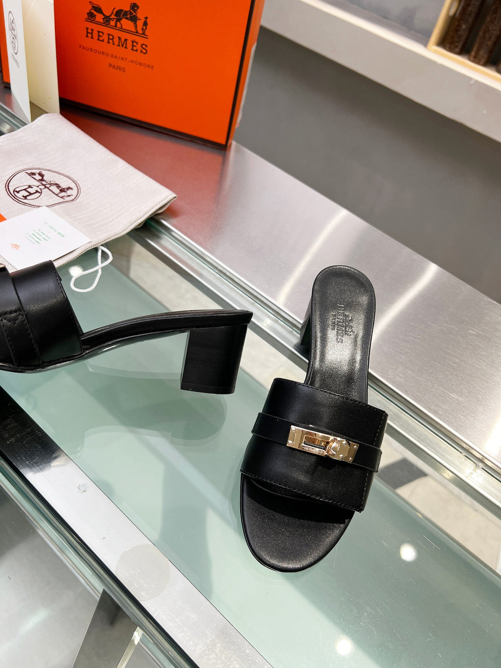 Z2N46H1 Popular high-quality leather Shoes