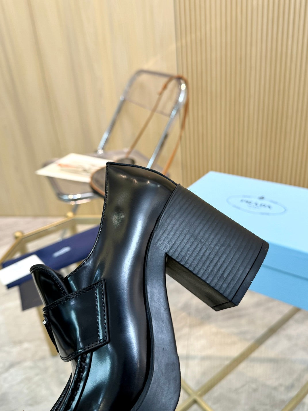 285ZPD63Z  Popular leather High heels