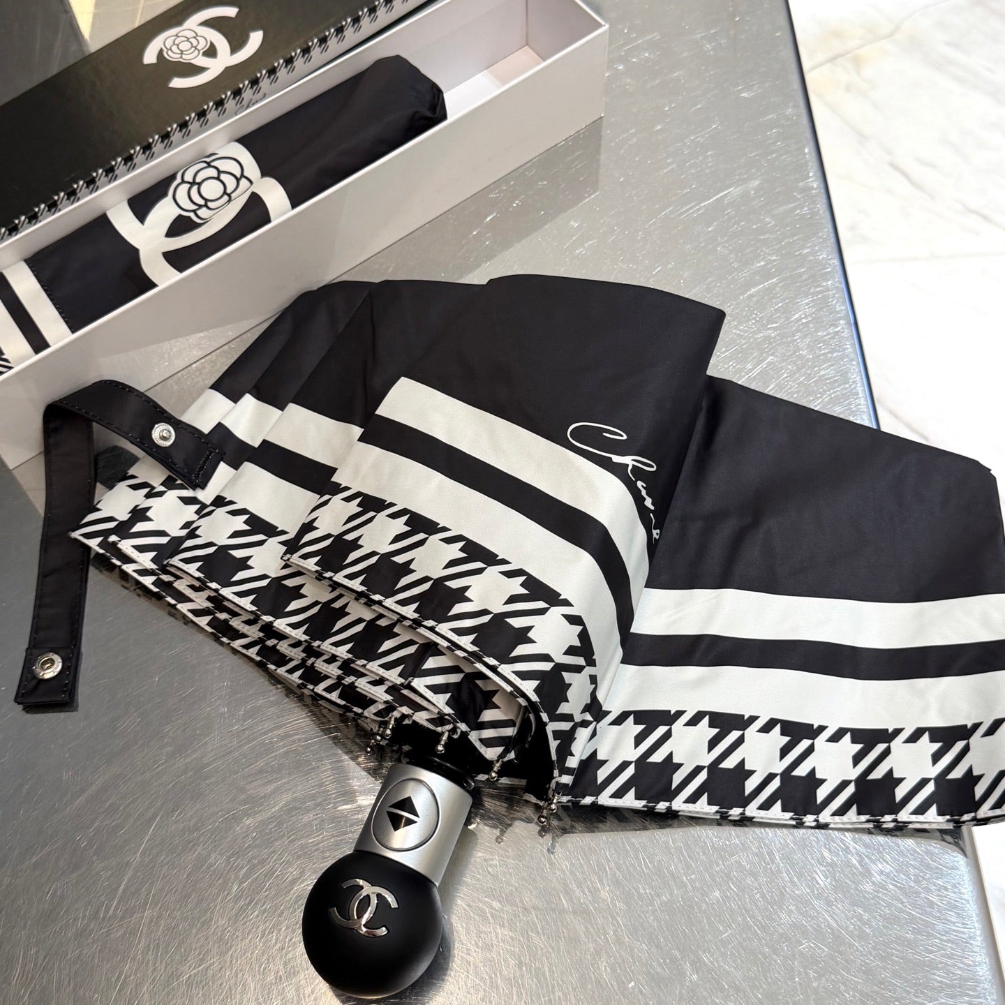 146NC9S Popular UV resistant umbrella