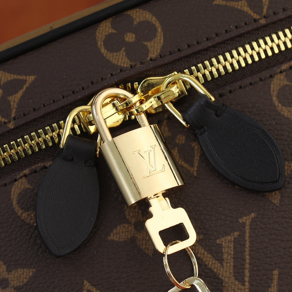 2XE121B Popular   leather bag 