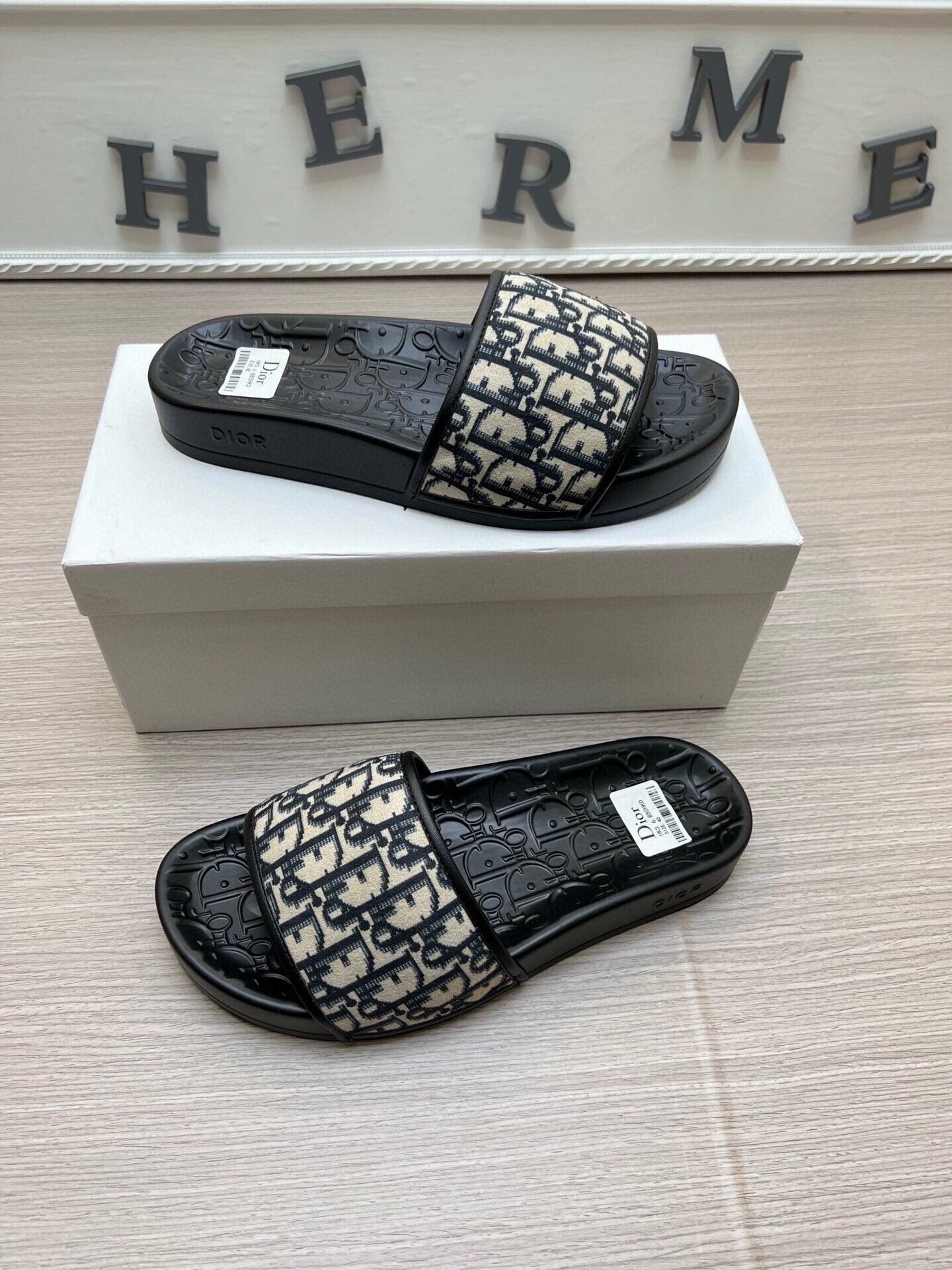 5LD214Z Popular Slippers