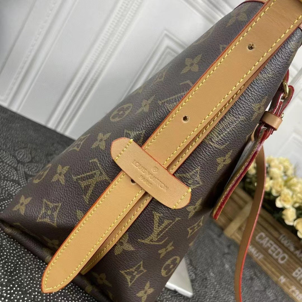 2XE258B Popular   leather bag 