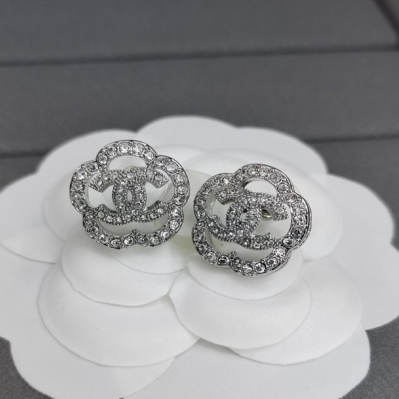 15QC12E Popular Earrings