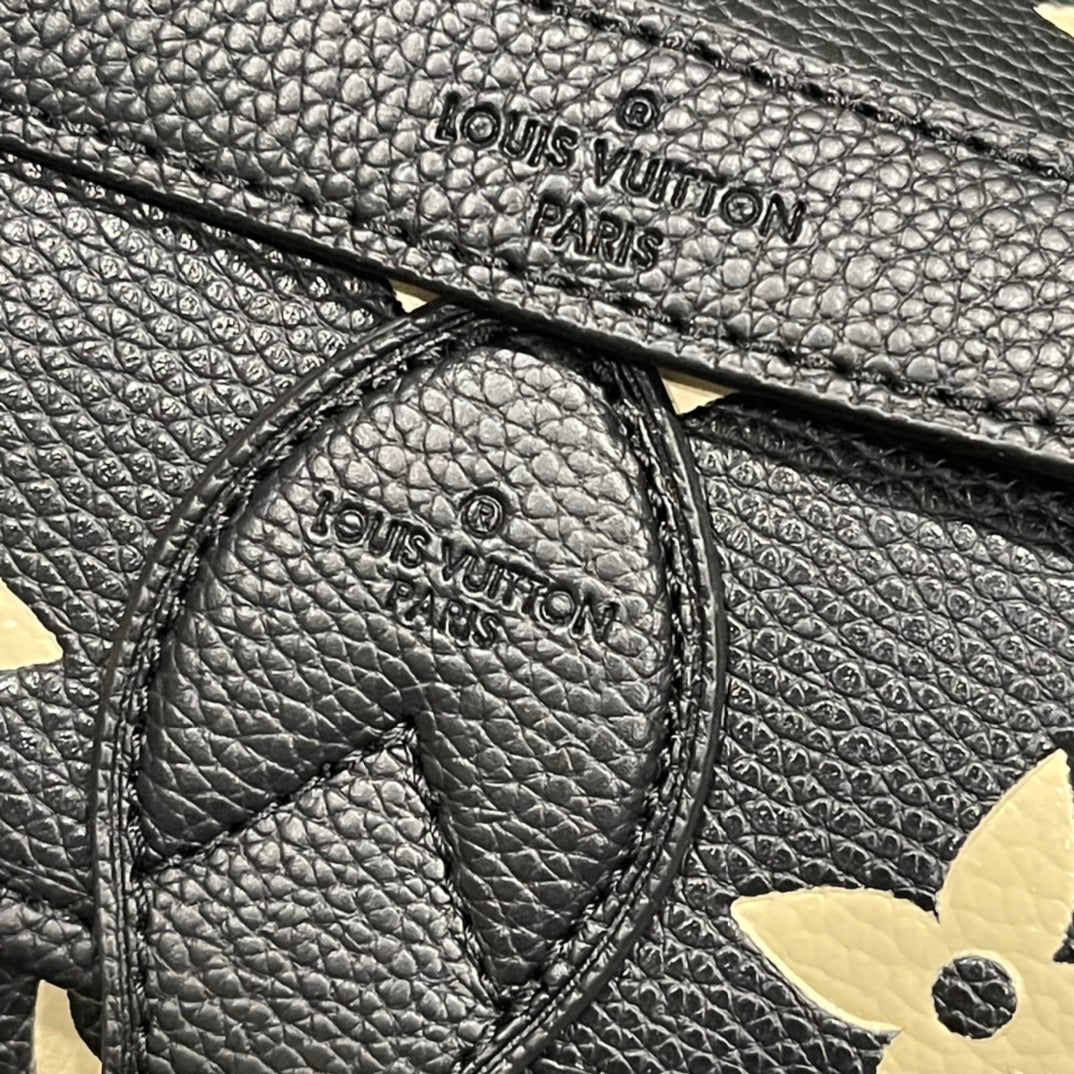 2XE318B Popular   leather bag 