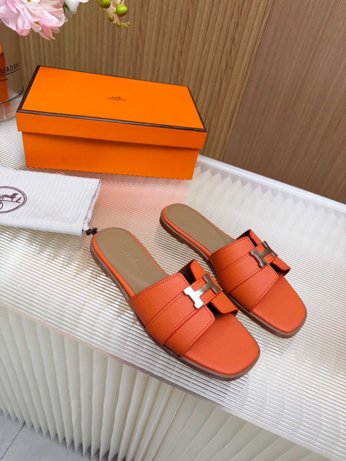 Z2X66H5 Popular high-quality leather Shoes