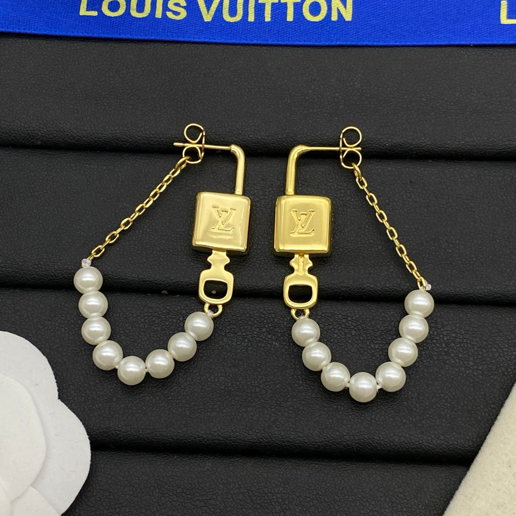 15ZE48E Popular Earrings
