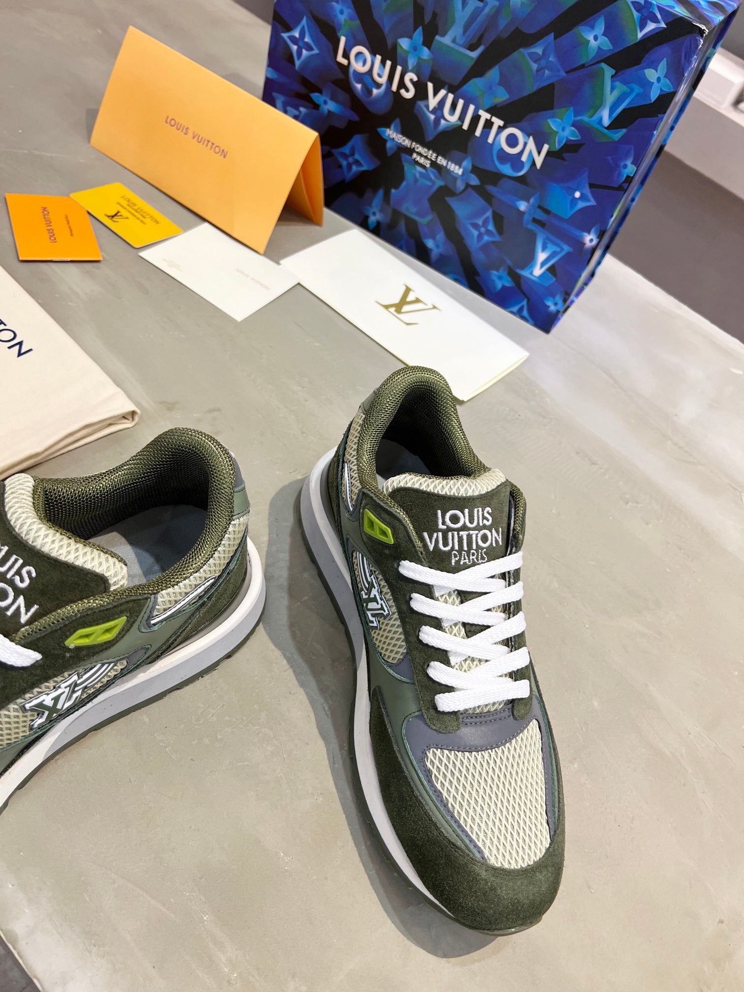 2105QE232Z Popular high-quality  Shoes
