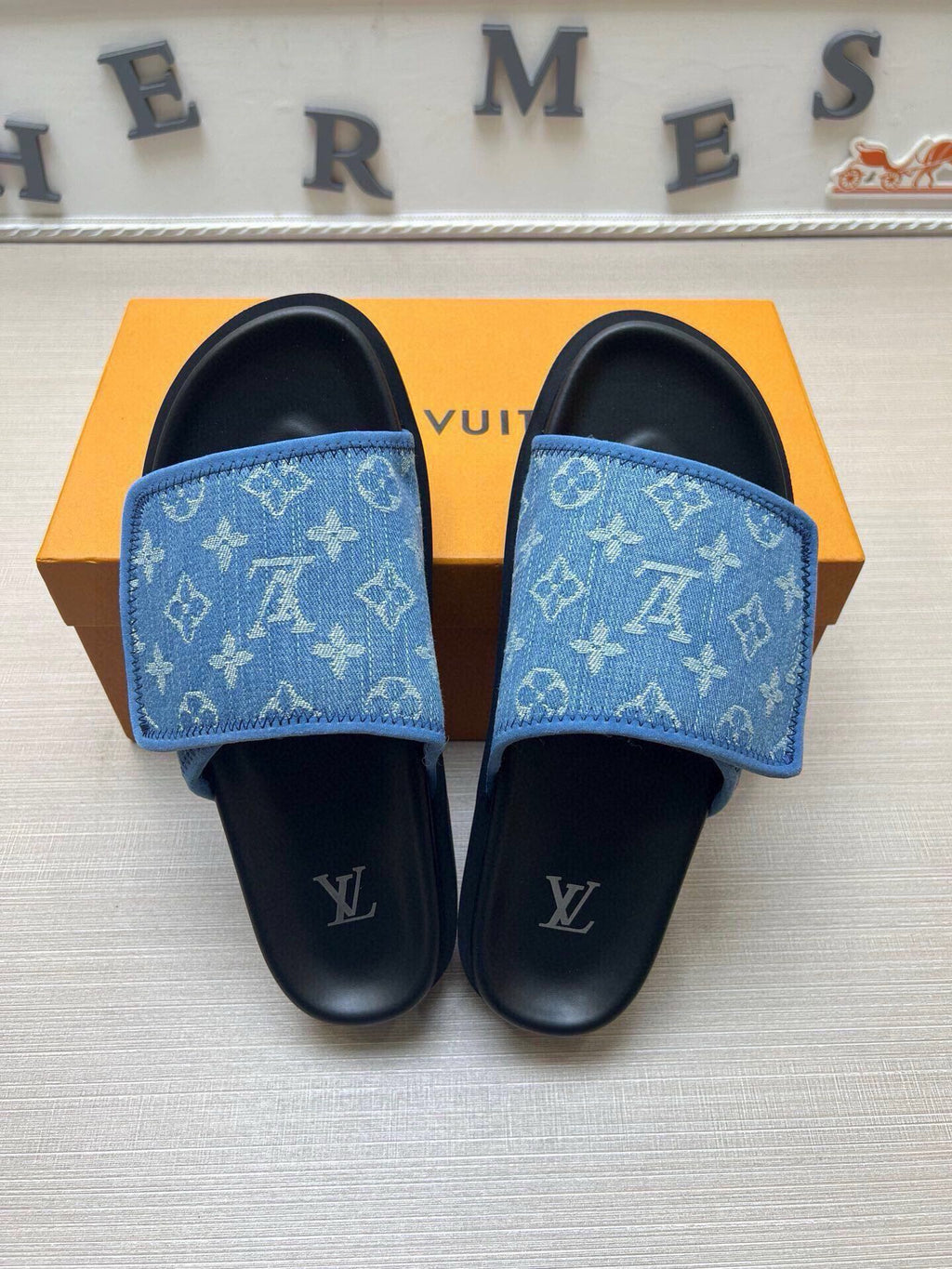 5LE207Z Popular Slippers