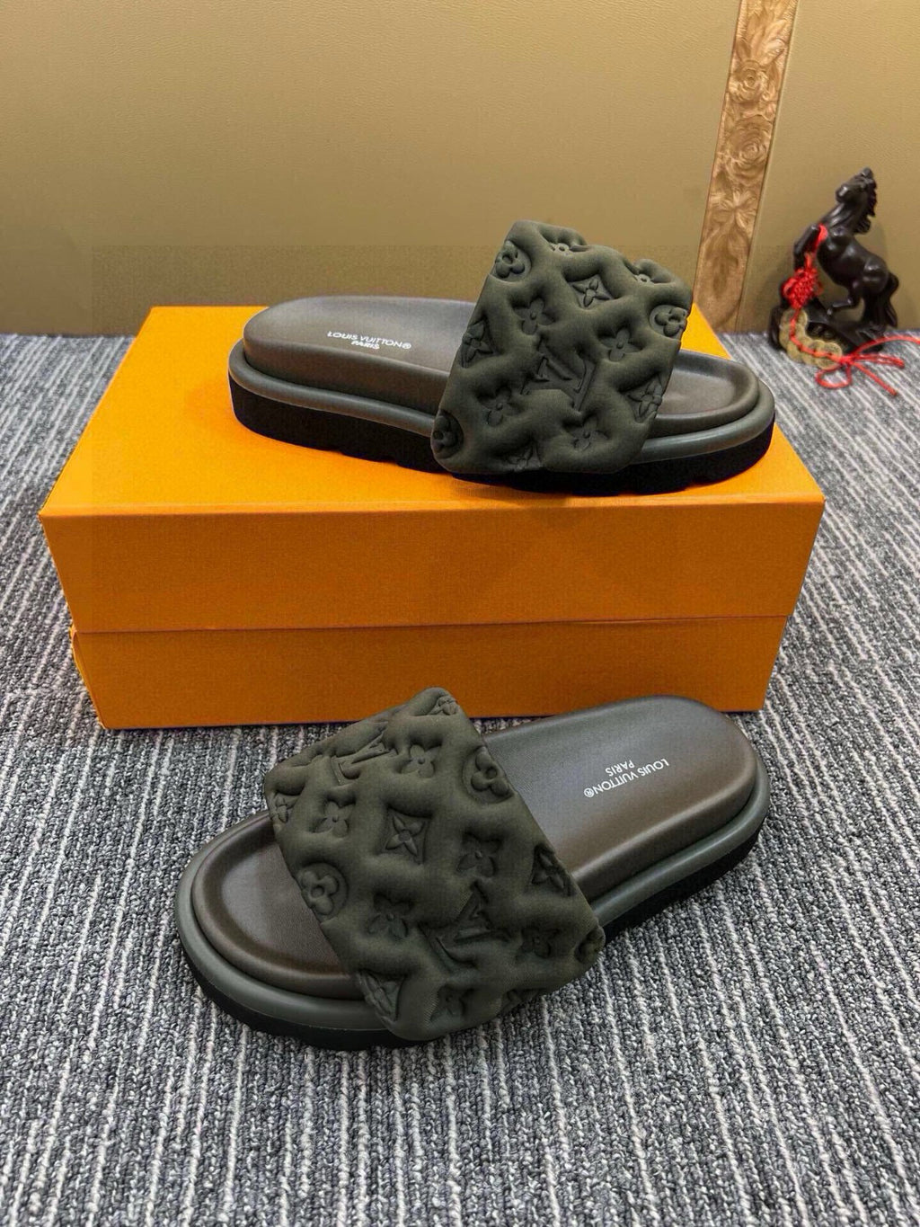 5QE13Z Popular Slippers