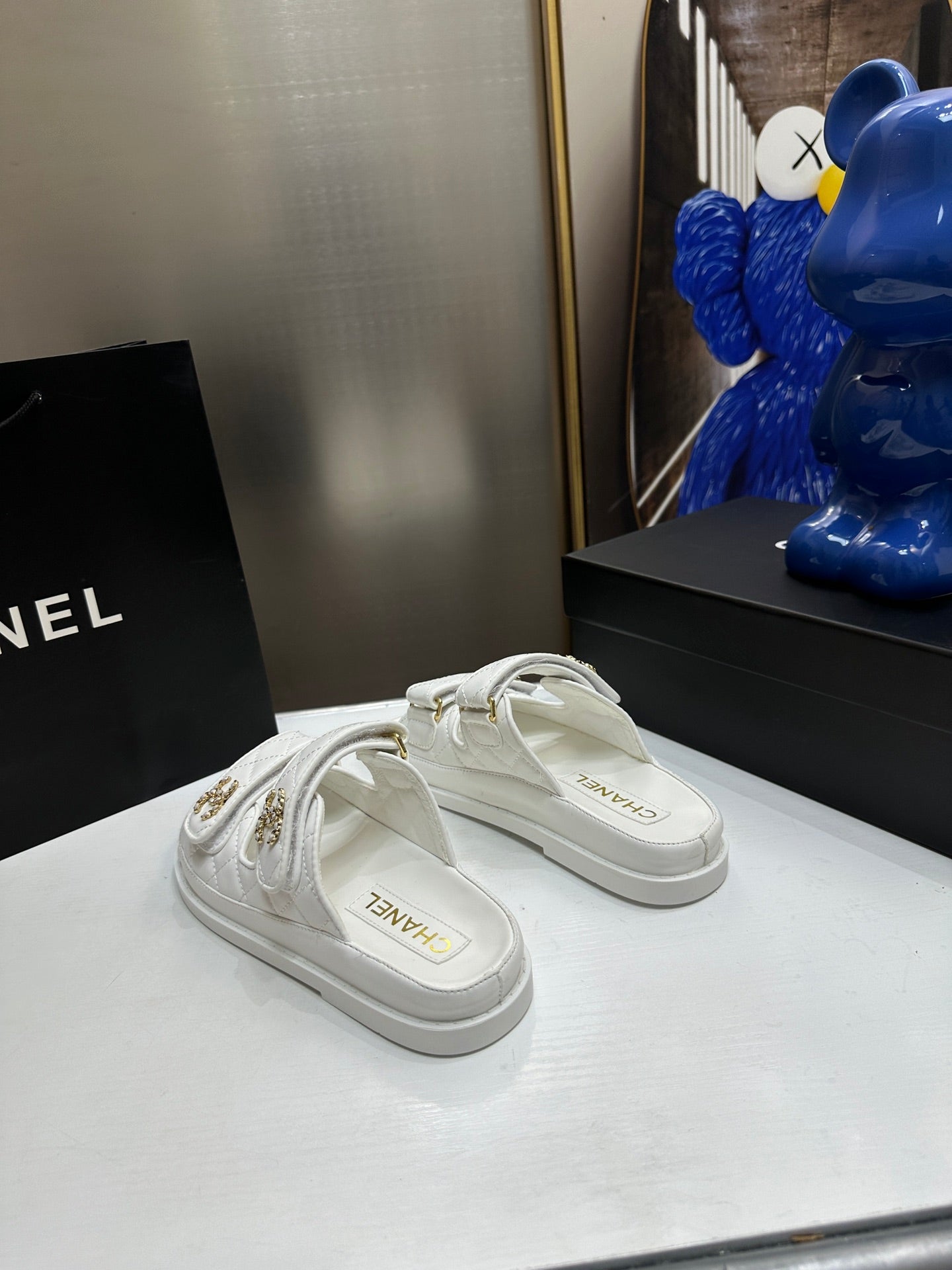 145RC1Z Popular sandals