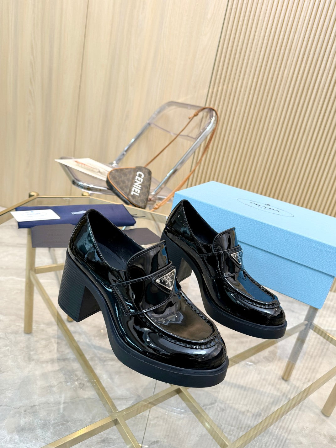 285ZPD63Z  Popular leather High heels