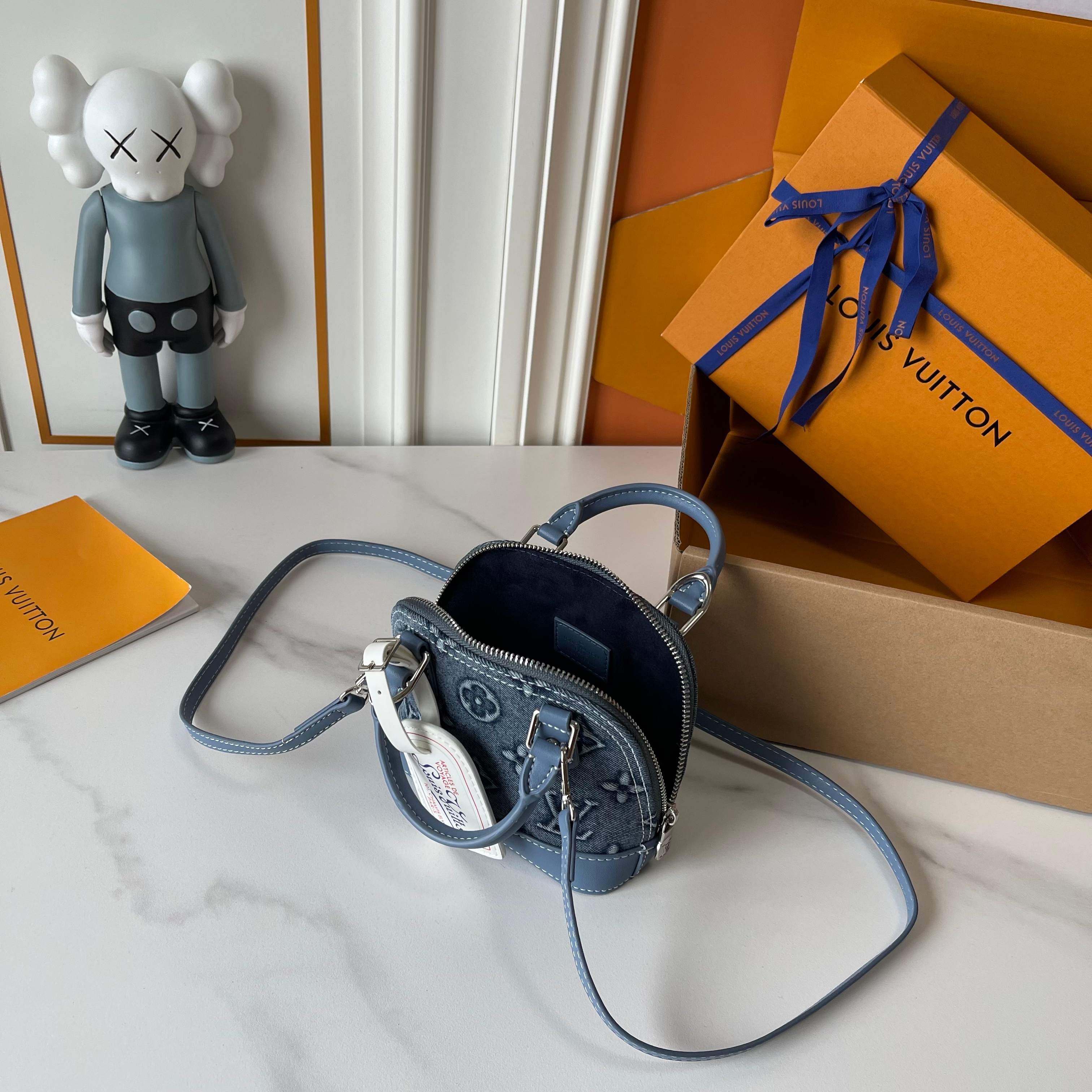 146PE97B Popular denim materials bag