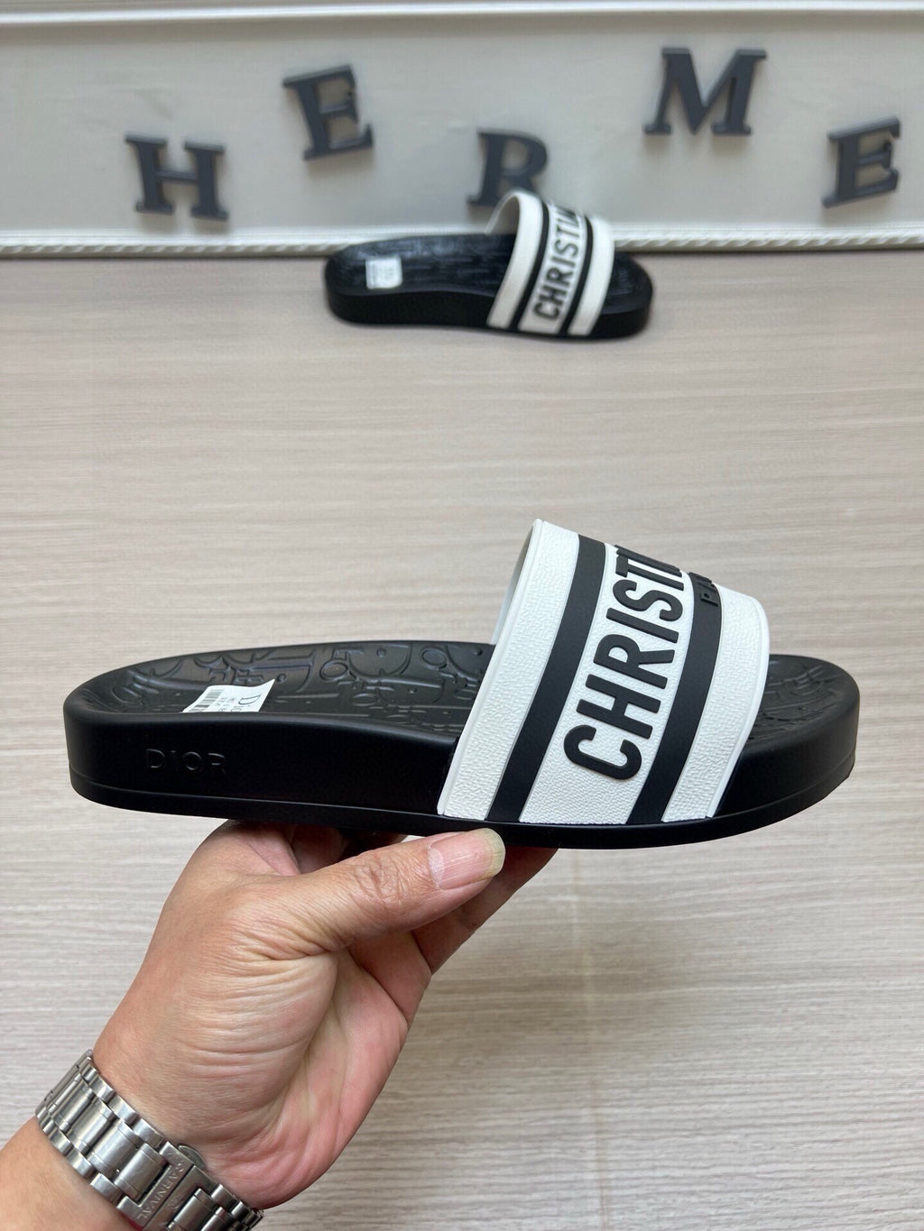5LD212Z Popular Slippers