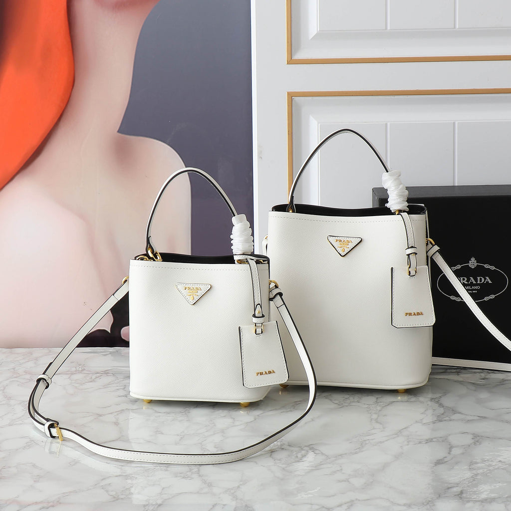 1WP102B Popular  leather bag