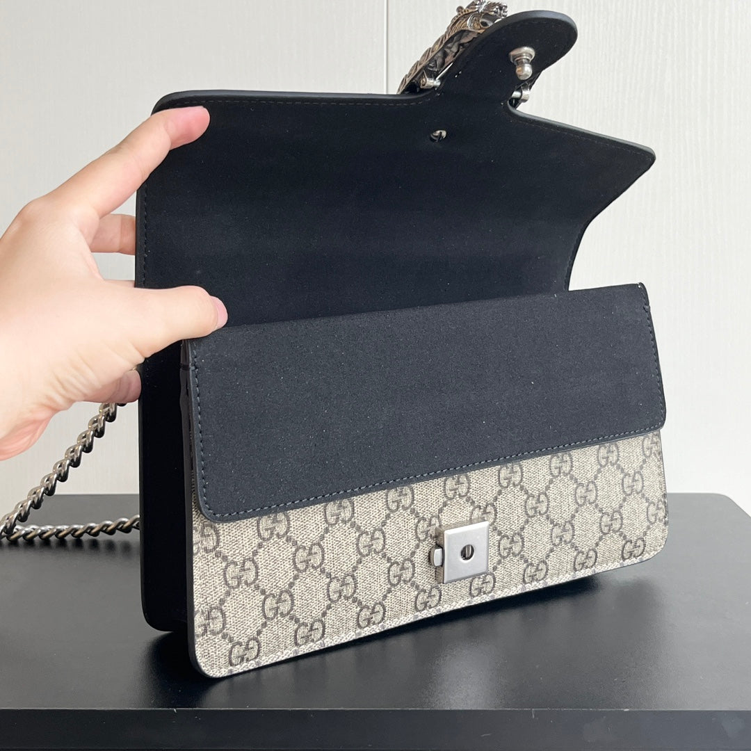 1XB466B Popular    leather bag