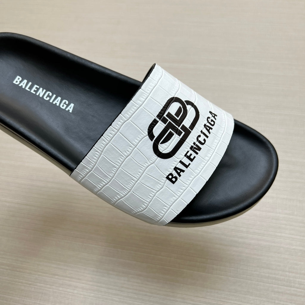 54J99Z Popular slippers