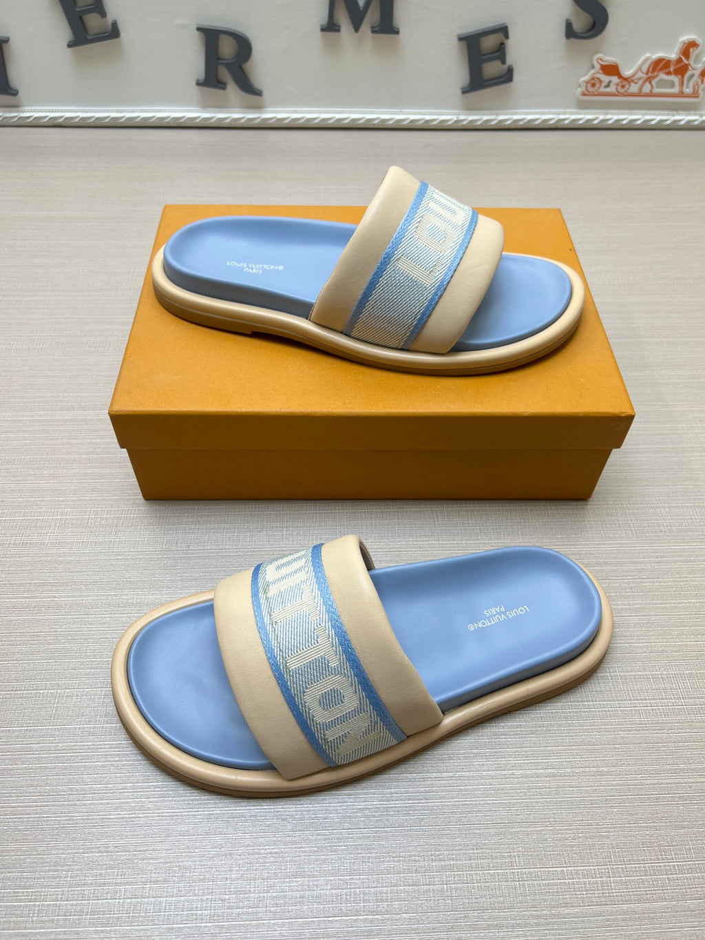 535ZE298Z Popular Slippers