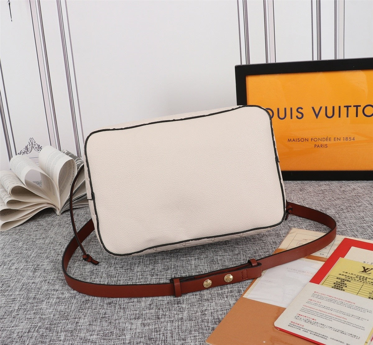 2XE60B Popular leather bag 