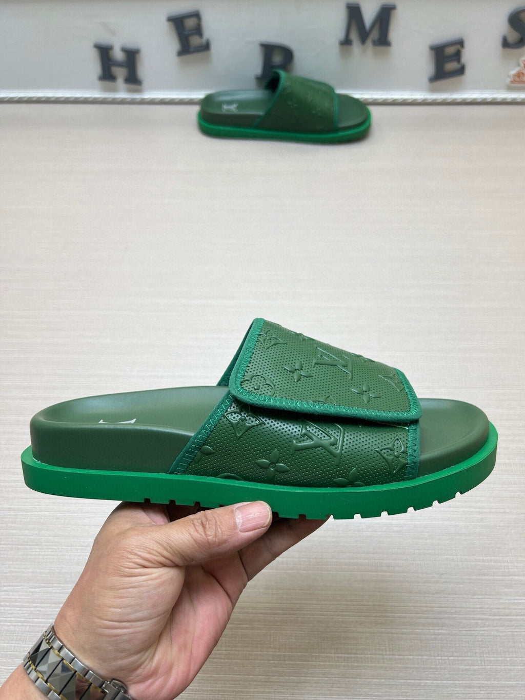 5WE253Z Popular Slippers